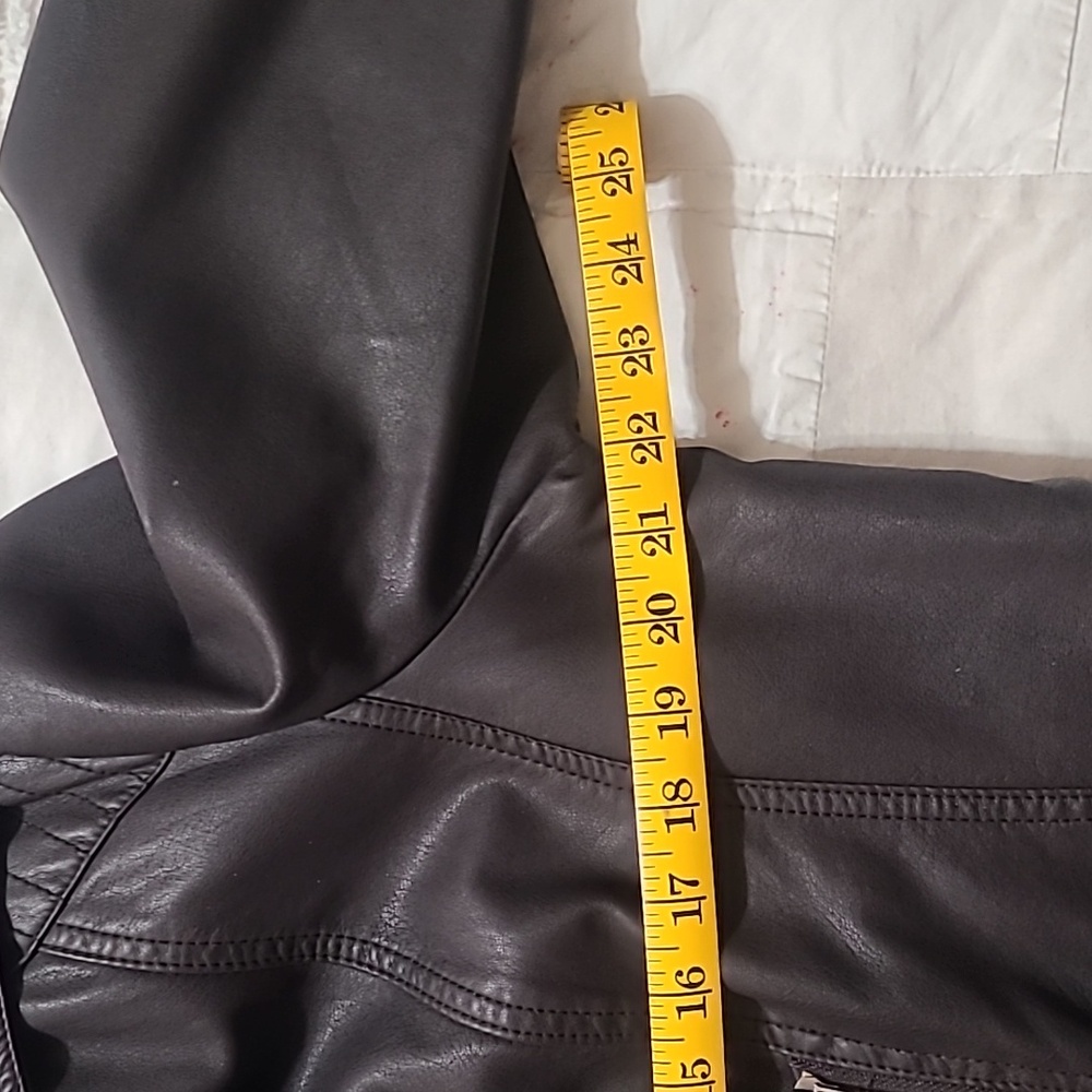 Jacket - Pleather - Picture 4 of 6